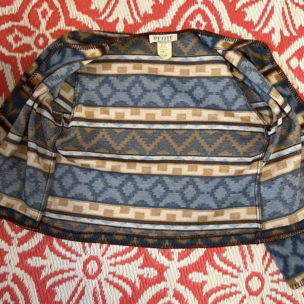 Multi Color Azrec Pattern Button Down Jacket Peti… - image 8